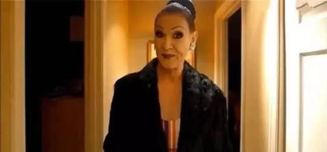 红大爷男扮女装视频无删减,一场跨越性别的时尚演绎