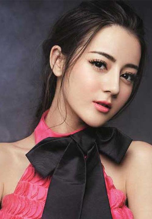 明星黑料网站视频迪丽热巴 独家爆料喜相迎酒店,揭秘明星背后的真实生活